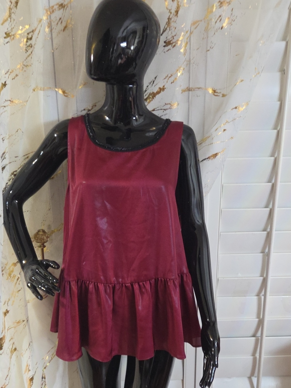NWT Juicy Couture Women's Sleeveless Ruffle Hem Top - Wine, Size Large